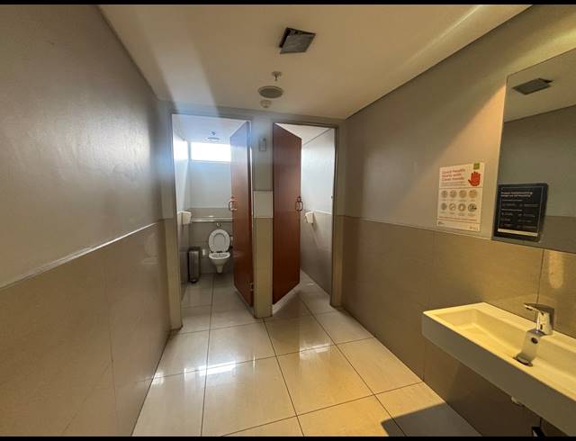 7,143M² BUSINESS CENTRE TO LET IN EDGEMEAD